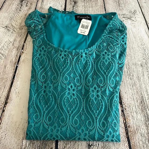 Women’s Frazzle crochet flutter turquoise top XXL - Picture 3 of 4
